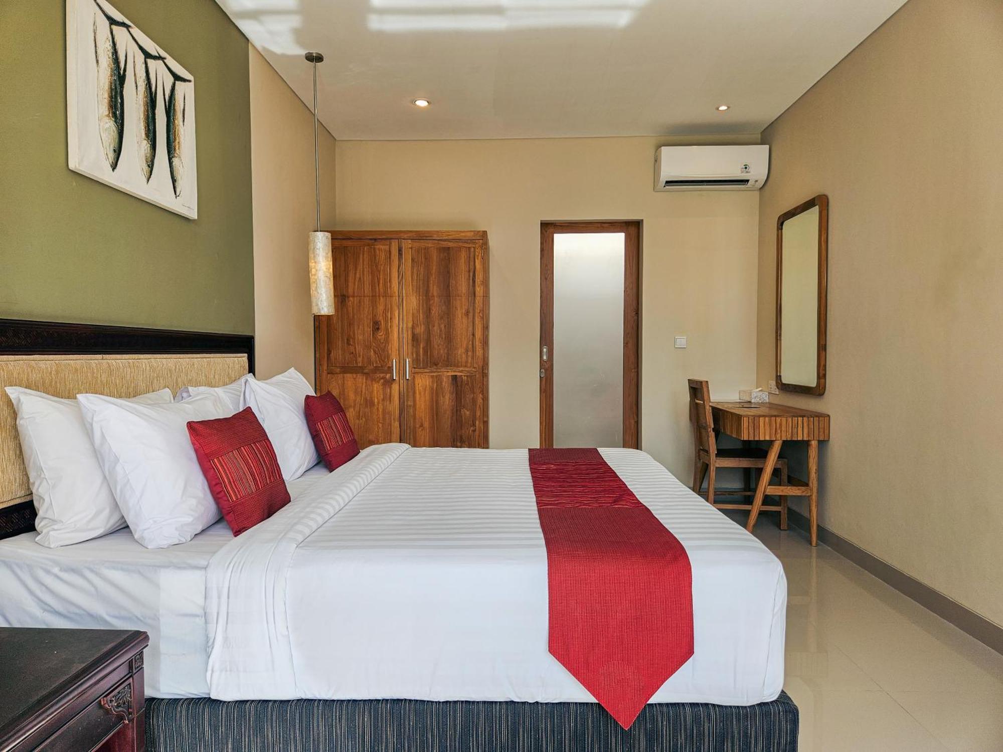 Svarna Suites Seminyak Exterior foto