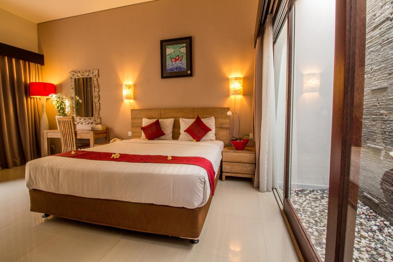 Svarna Suites Seminyak Exterior foto